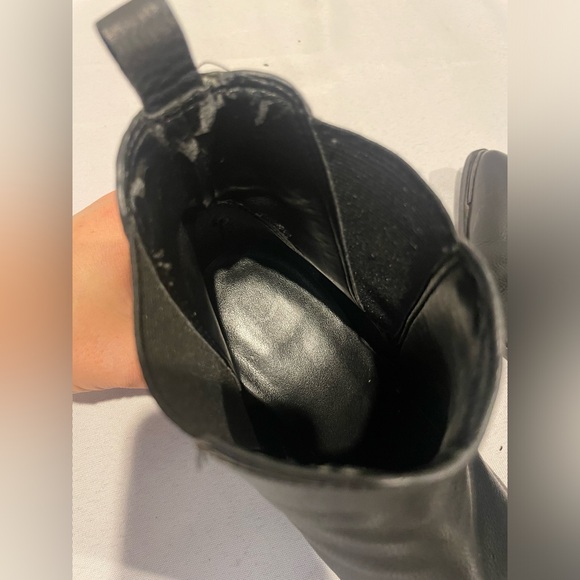 MARC FISHER Yale Pointy Toe Black Leather Chelsea Ankle Booties Women’s 6 1/2 - Picture 5 of 5